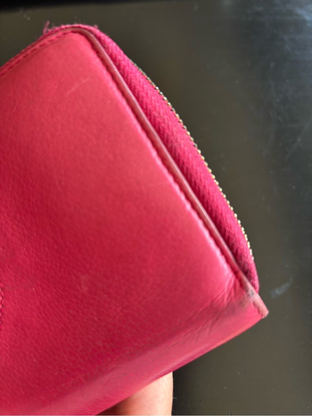 Gucci Pink Leather Zip-Around Wallet with Tassel - Picture 9 of 10
